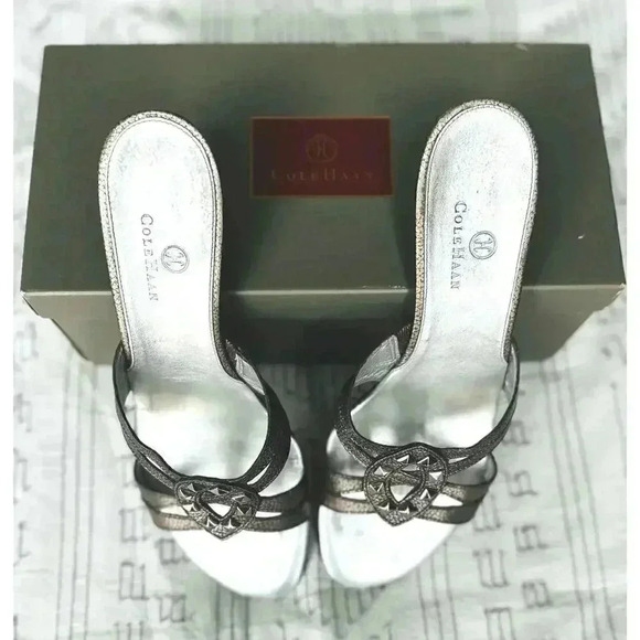 Cole Haan Women’s Katya Silver Tumbled Leather Sandals Size 9.5B - Picture 4 of 8